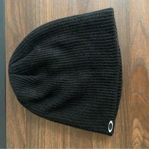 Oakley unisex black beanie